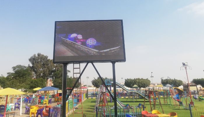 شاشات العرض العملاقة من ليد صن