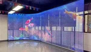 شاشات شفافة من شركة ليد صن وتركيبها فى المعارض