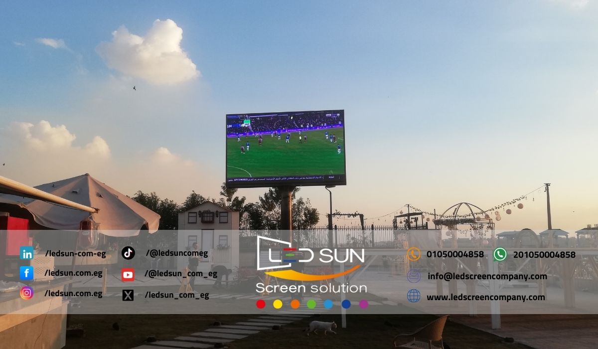 قمنا بتنفيذ مشروع تركيب شاشات LED خارجية مميزة لنادي ضباط القوات المسلحة للعرض الإعلانات