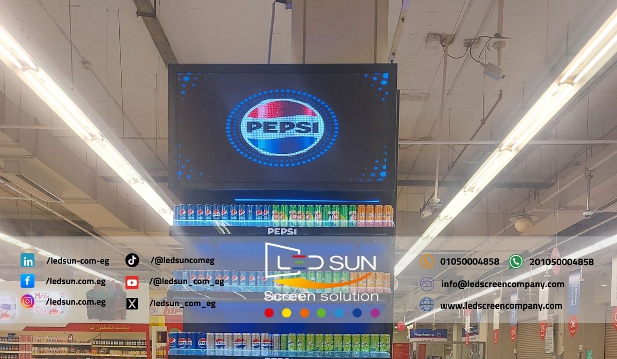 قامت أوسكار جراند ستورز في القاهرة الجديدة بالتعاون مع فريق متخصص لتركيب شاشة LED داخلية عالية الجودة لتعزز تجربة التسوق