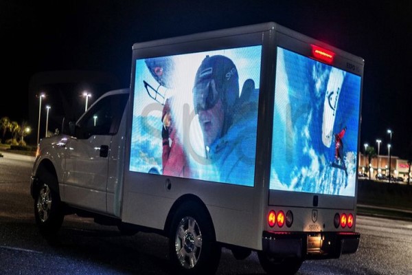 حلول شاشات ليد لوسائل النقل والمواصلات LED SUN من ليد صن وتركيبهم